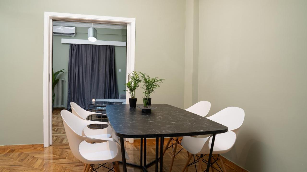 אתונה City Center Apt. On A Traffic Free Street מראה חיצוני תמונה